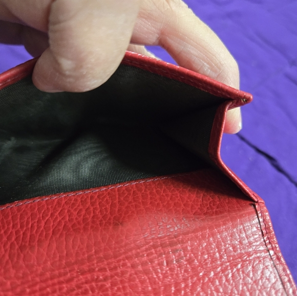 EUC GUCCI RED CALFSKIN LEATHER INTERLOCKING GG COMPACT WALLET - Picture 3 of 11